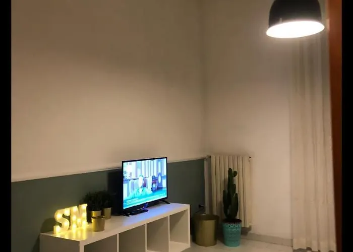 At The Station Howme Bari